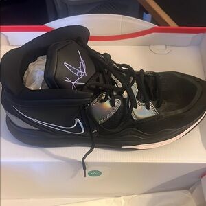 Black Nike Basketball Shoes